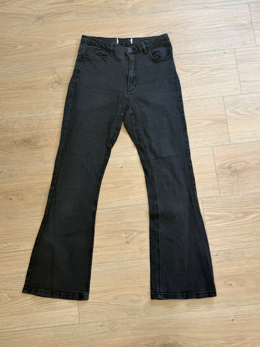 Jean noir coupe bootcut
