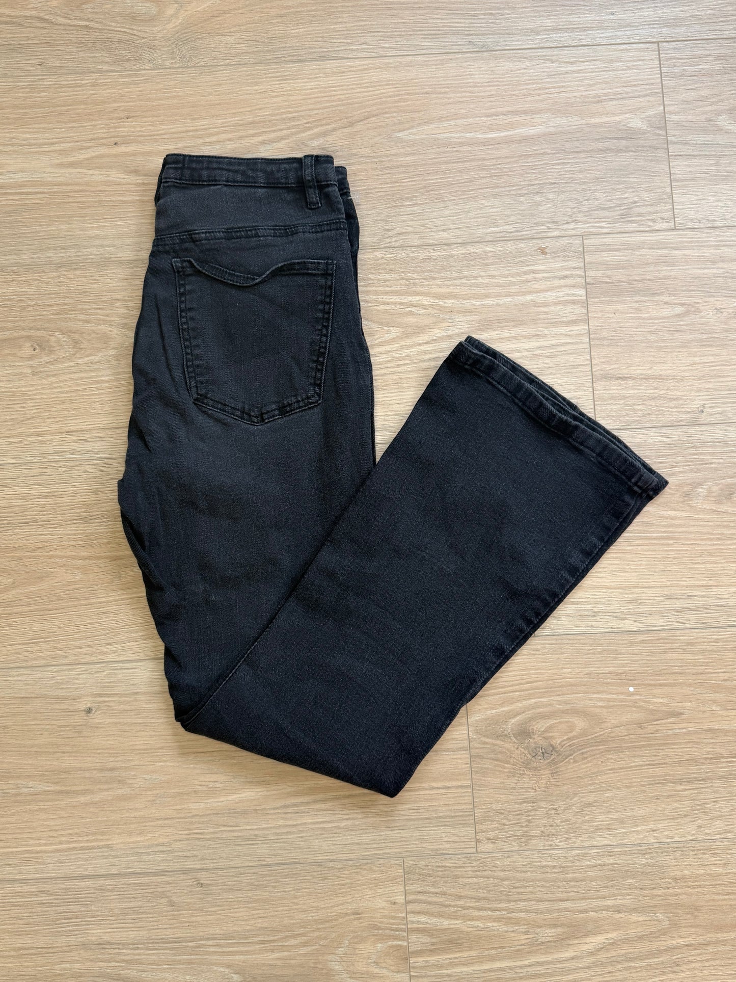 Jean noir coupe bootcut