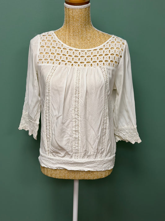 Blouse blanche bohème détails crochet