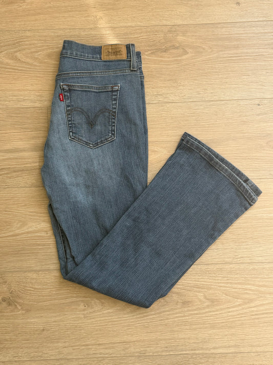 Jean Levi’s 515 Boot Cut