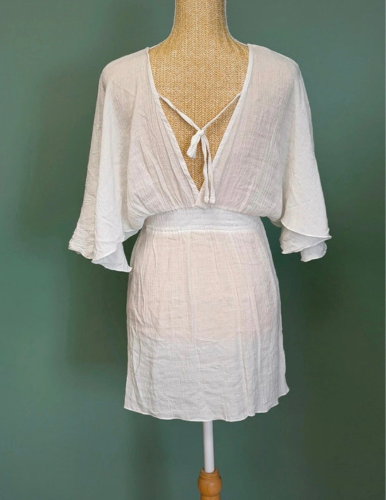 Robe Bohème Blanche à Décolleté Croisé – Taille M/L