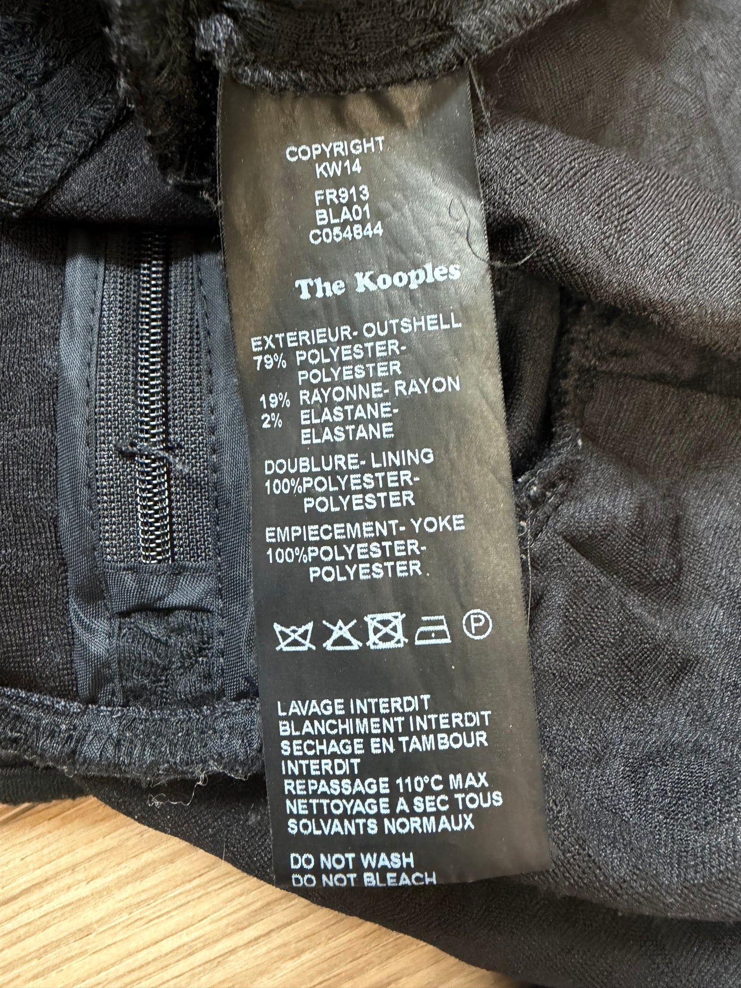 Robe noire en dentelle The Kooples à manches 3/4 – Taille S