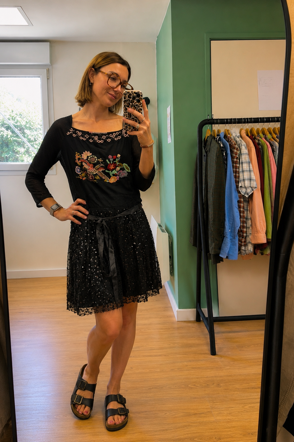 Robe noire brodée à sequins Desigual – Taille L