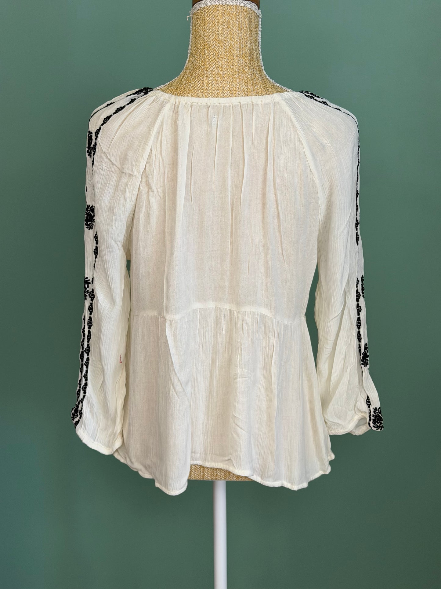 Blouse bohème blanche brodée femme Kismet M