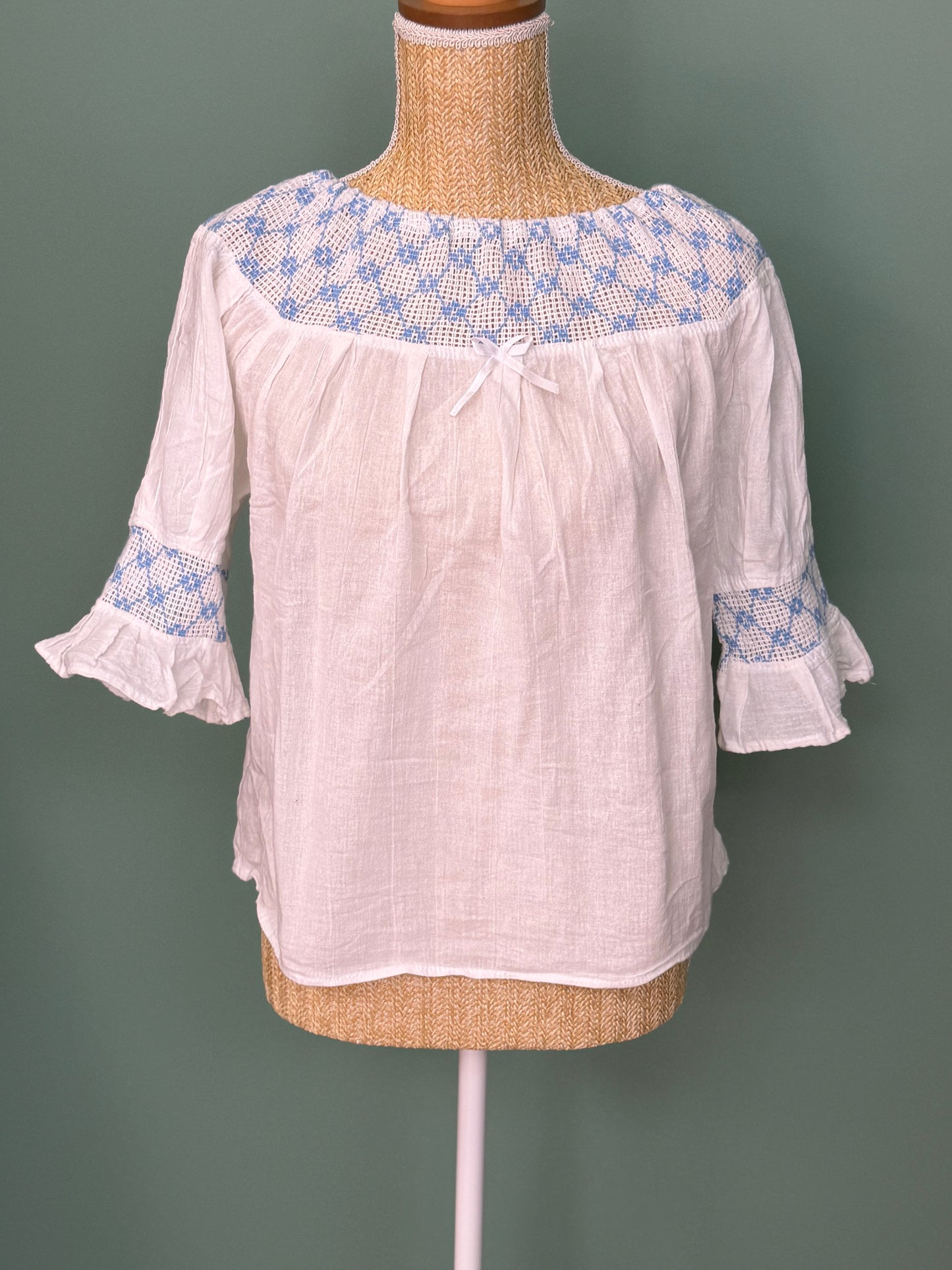 Blouse blanche brodée bleu style bohème femme L