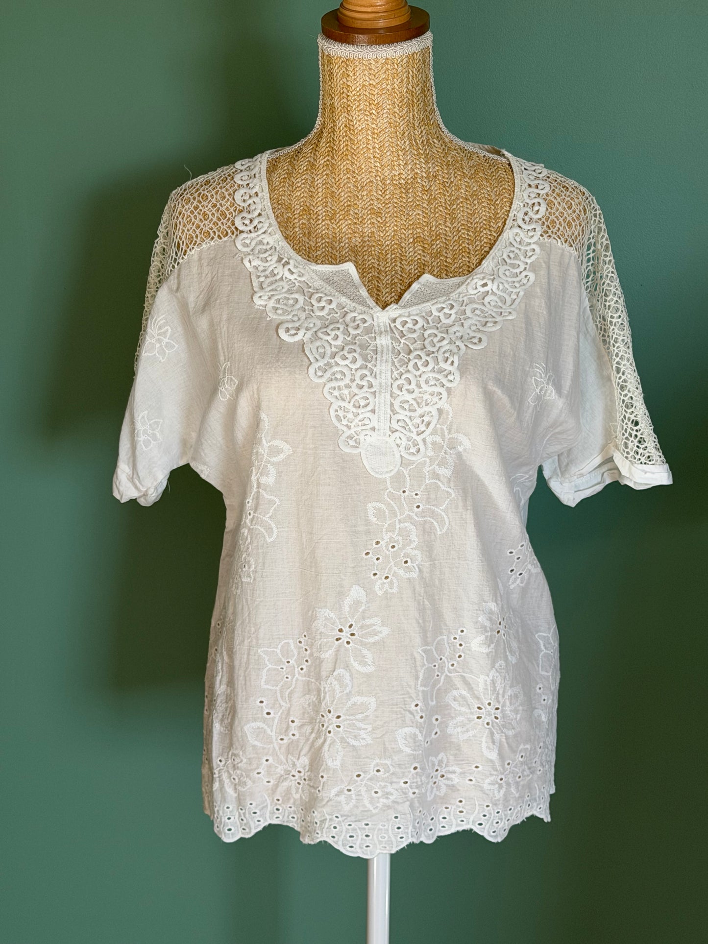Blouse blanche bohème brodée
