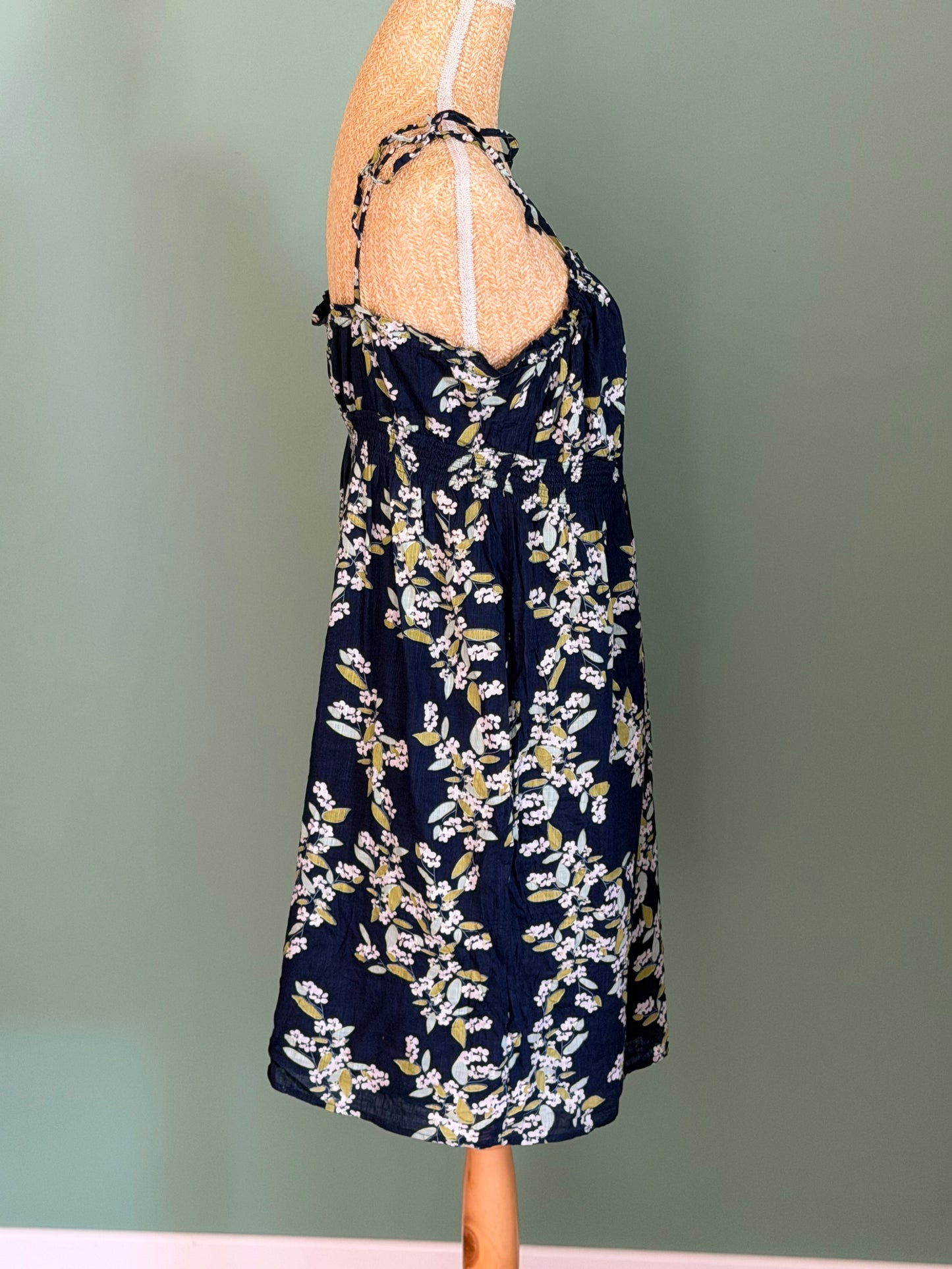 Robe fleurie bleu marine – Taille L