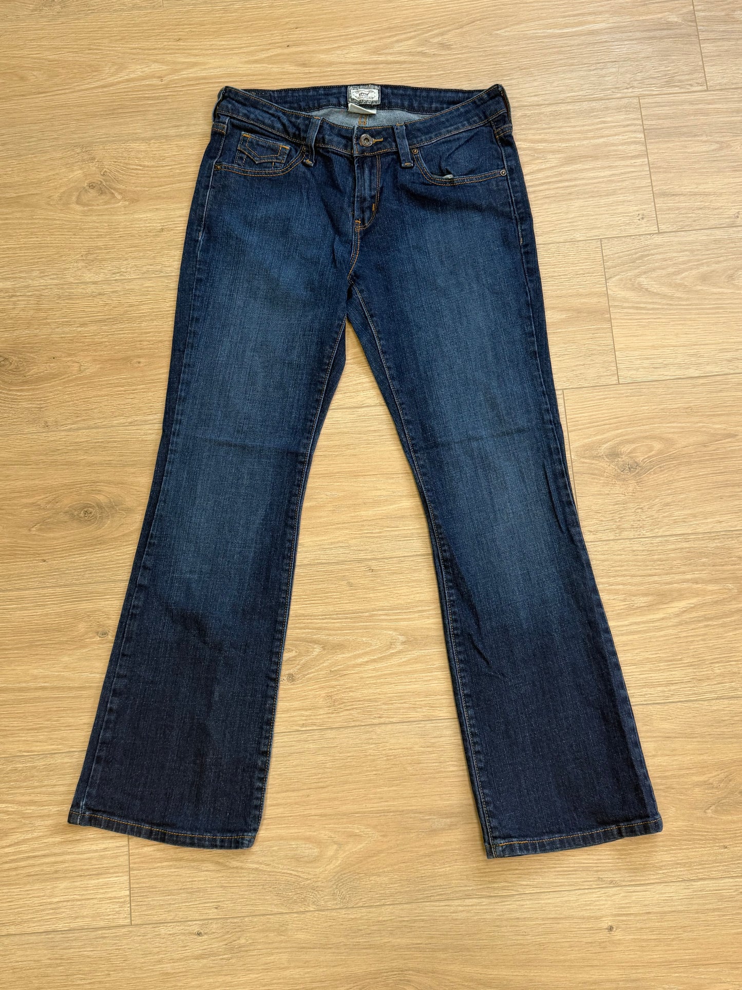 Jean Levi’s 545 Low Boot Cut
