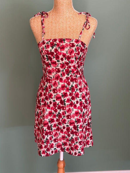 Robe fleurie rose et rouge à bretelles nouées – Taille XS