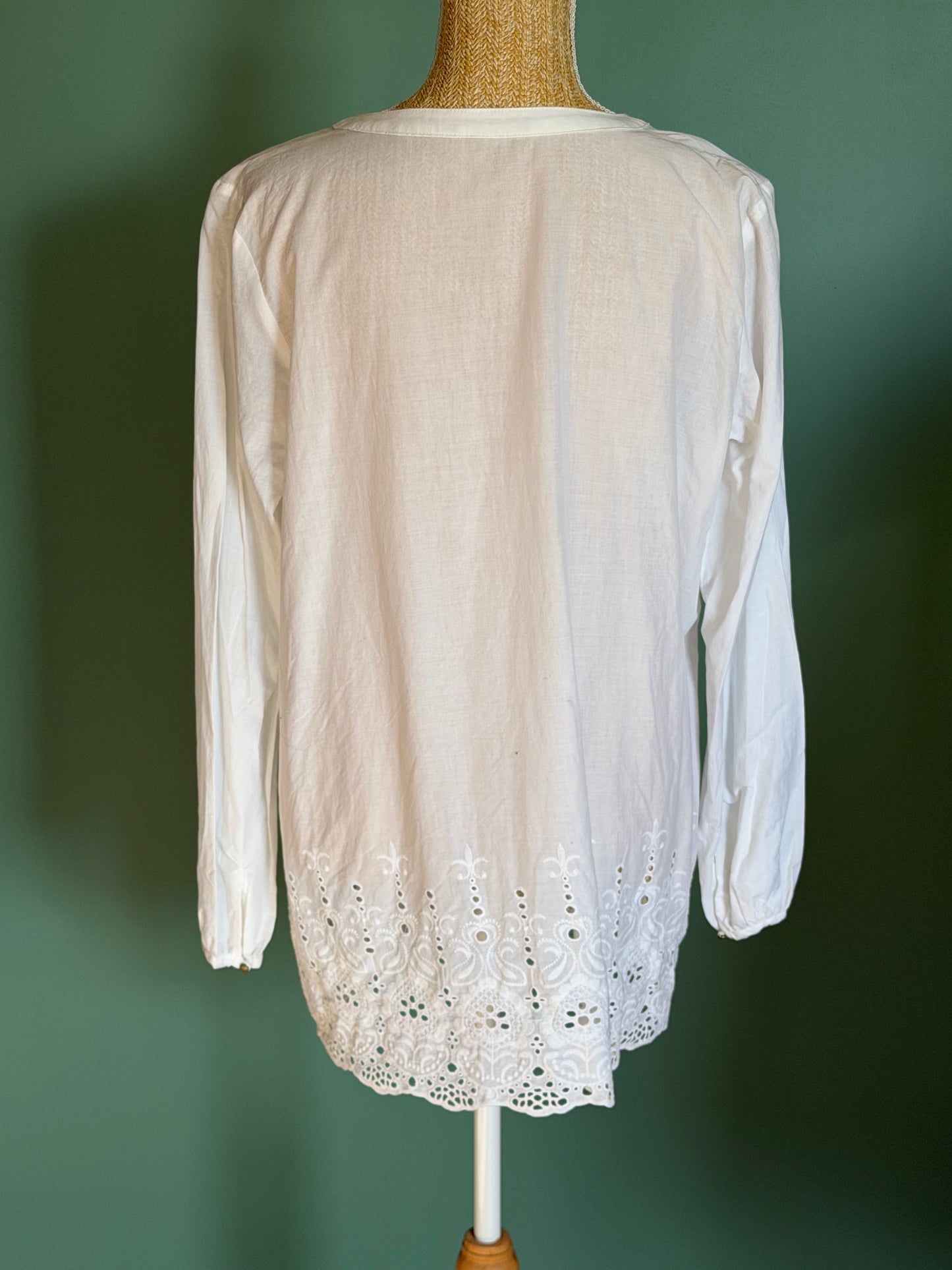 Tunique blanche broderie anglaise