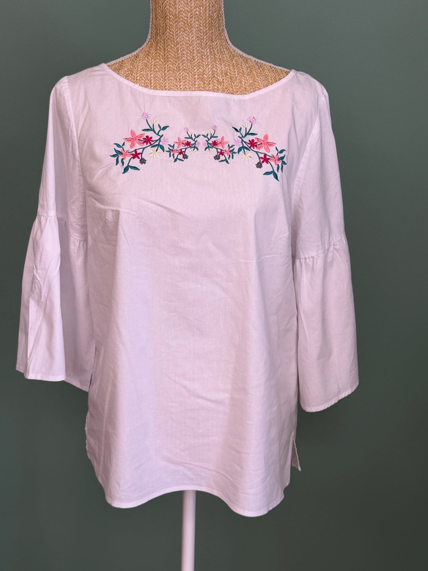Blouse blanche brodée manches 3/4 femme XL