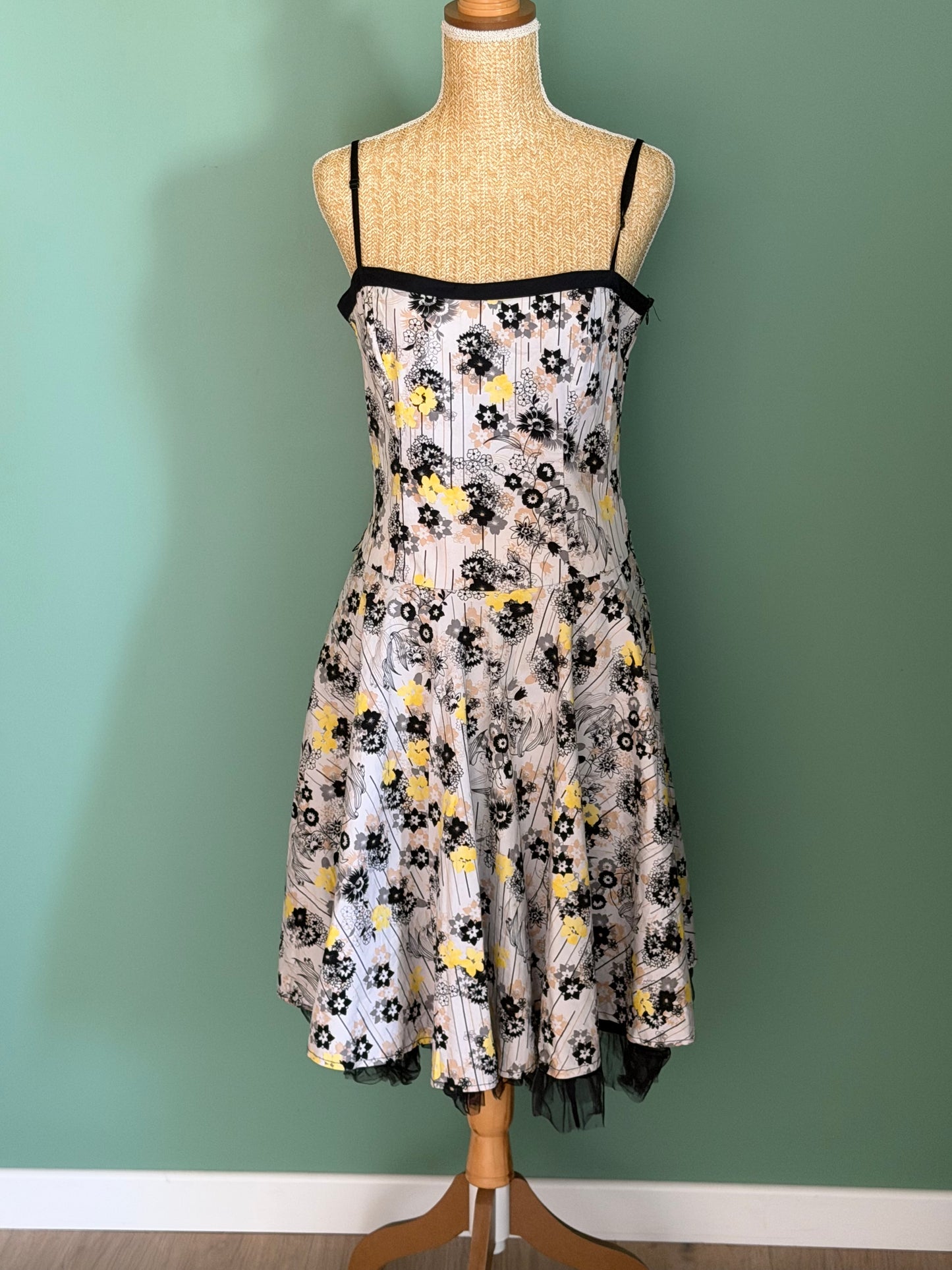 Robe patineuse fleurie – Taille L