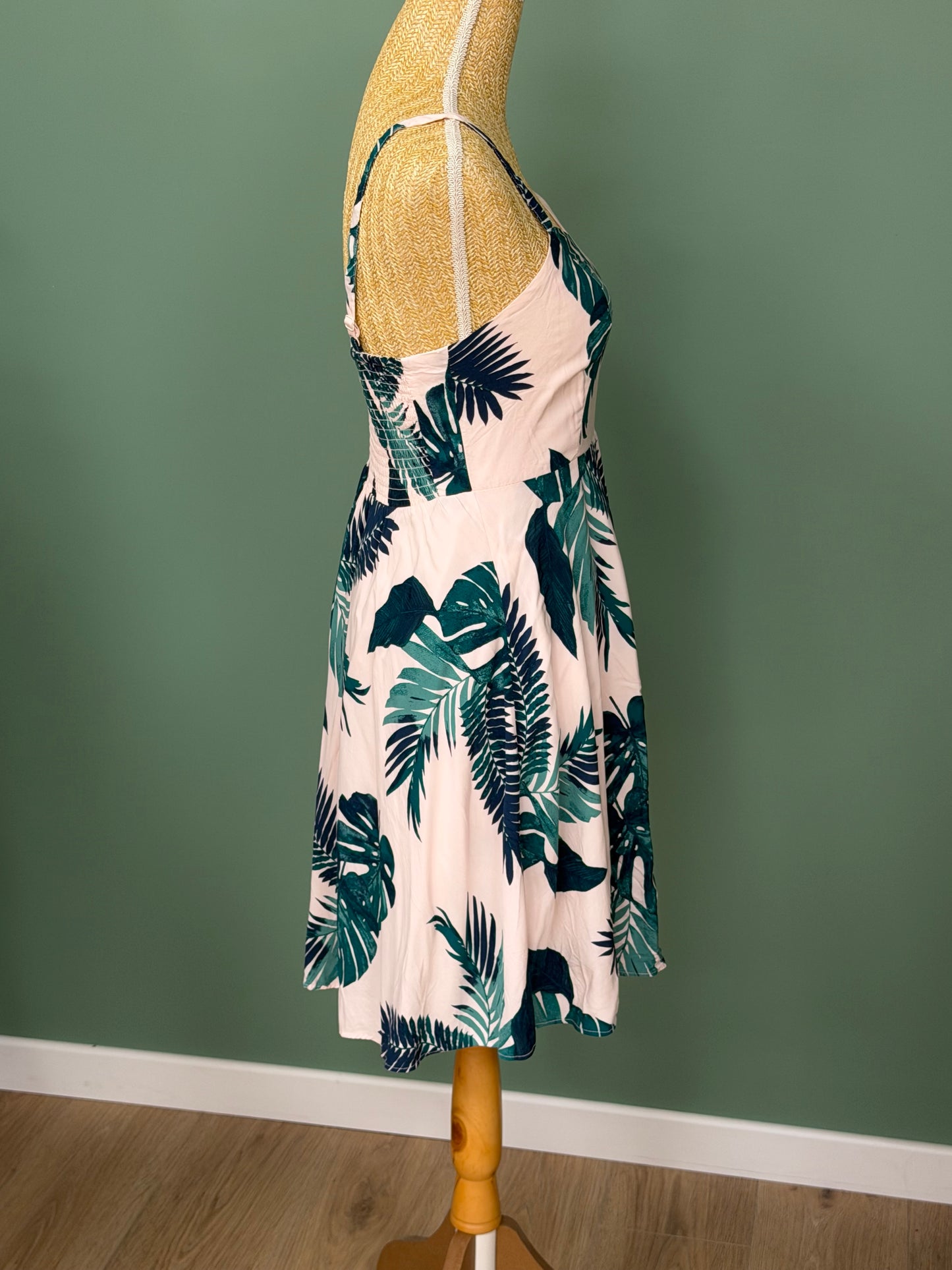Robe tropicale feuillage vert & blanc à fines bretelles  ´- Taille M