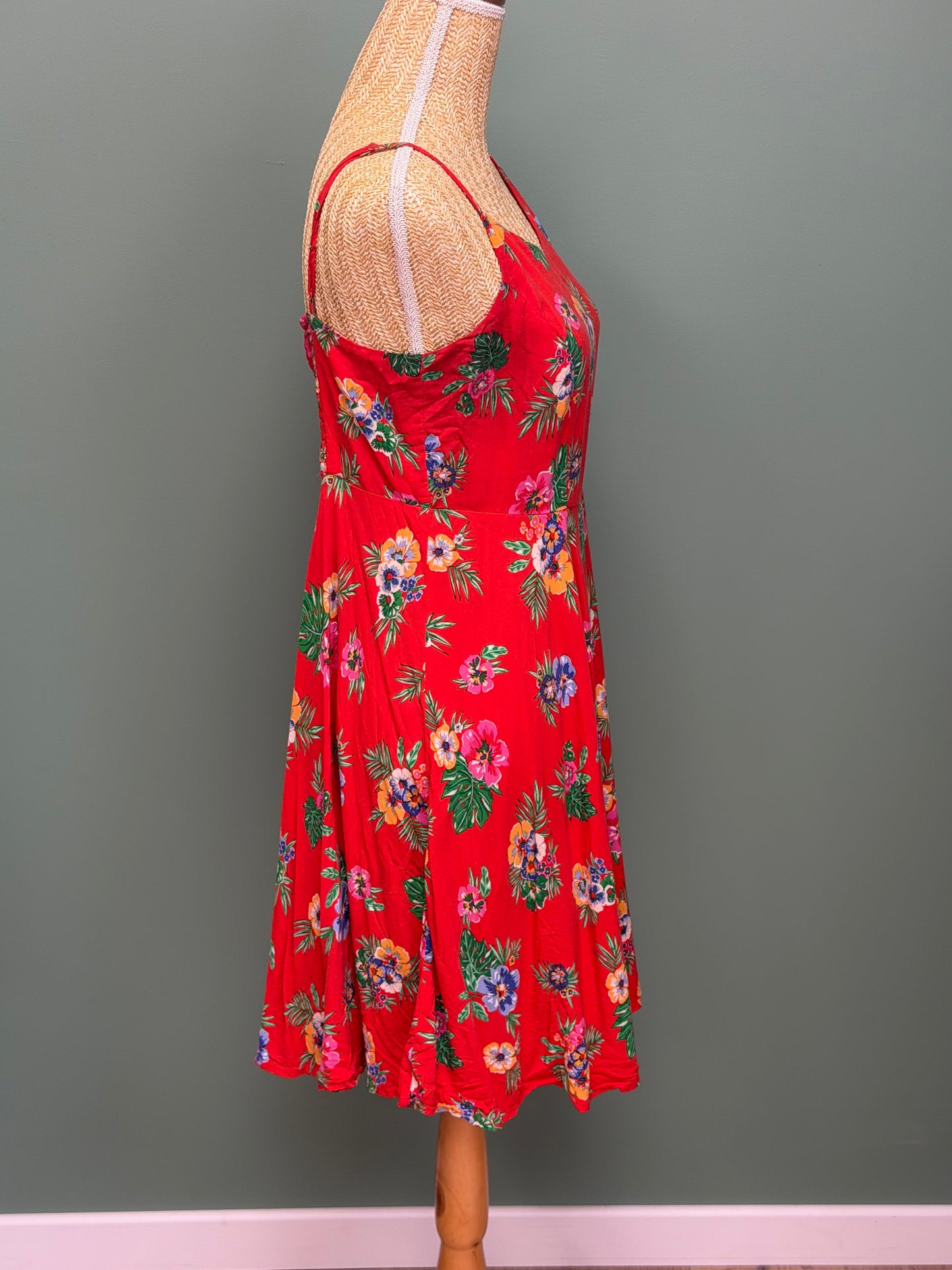 Robe Fleurie Rouge Tropicale – Bretelles Fines & Dos Smocké - Taille M