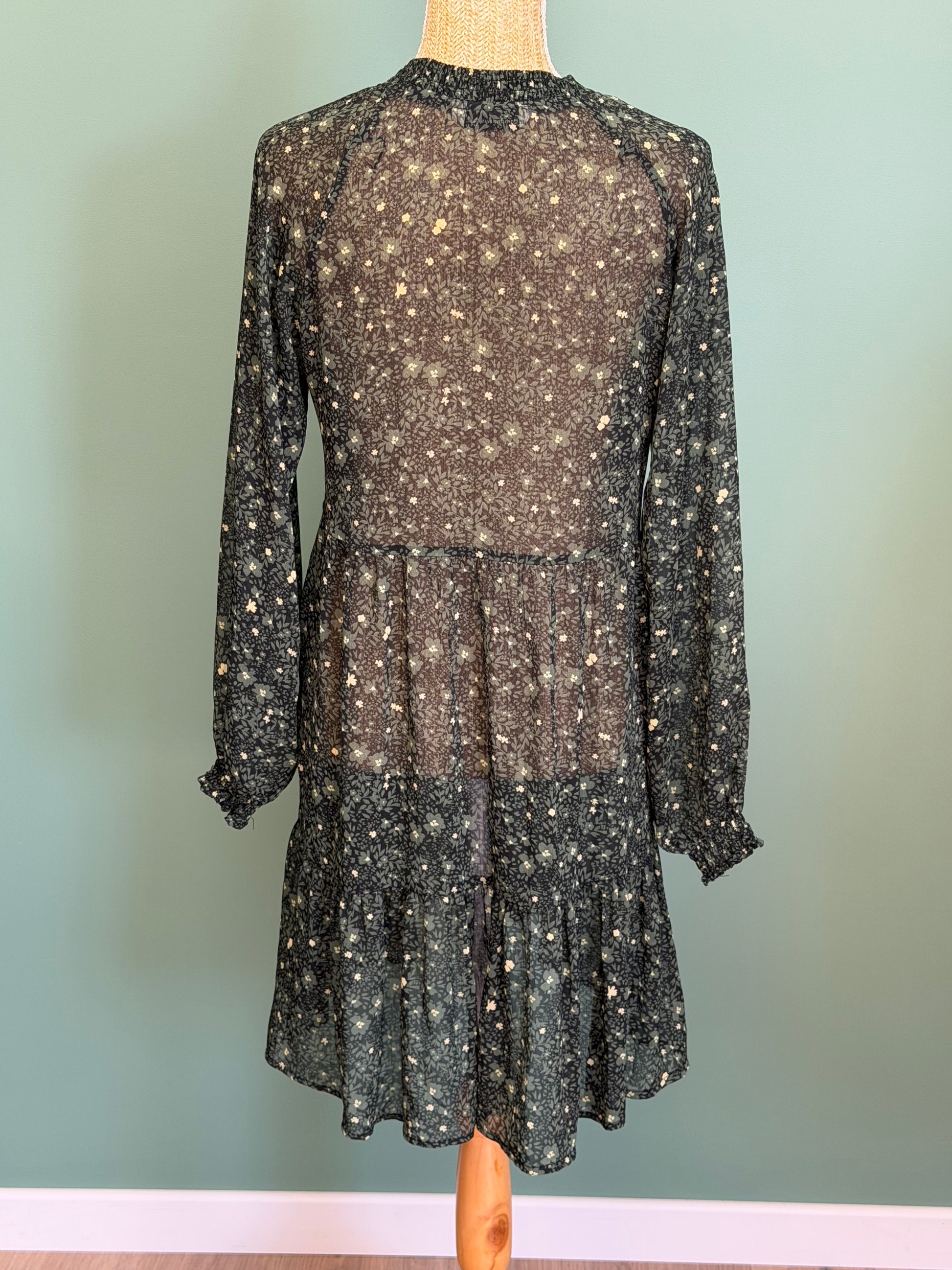 Robe fluide Stradivarius bohème fleurie Stradivarius