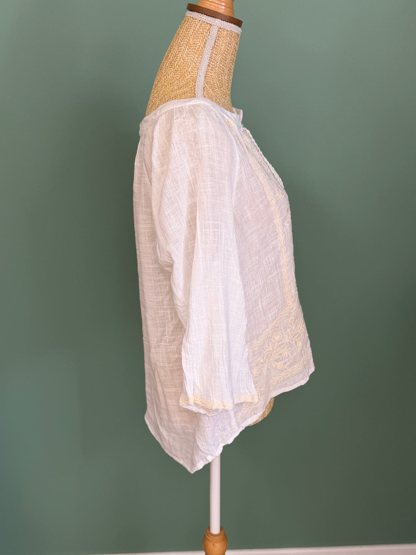 Blouse blanche brodée en coton à pompons femme M/L