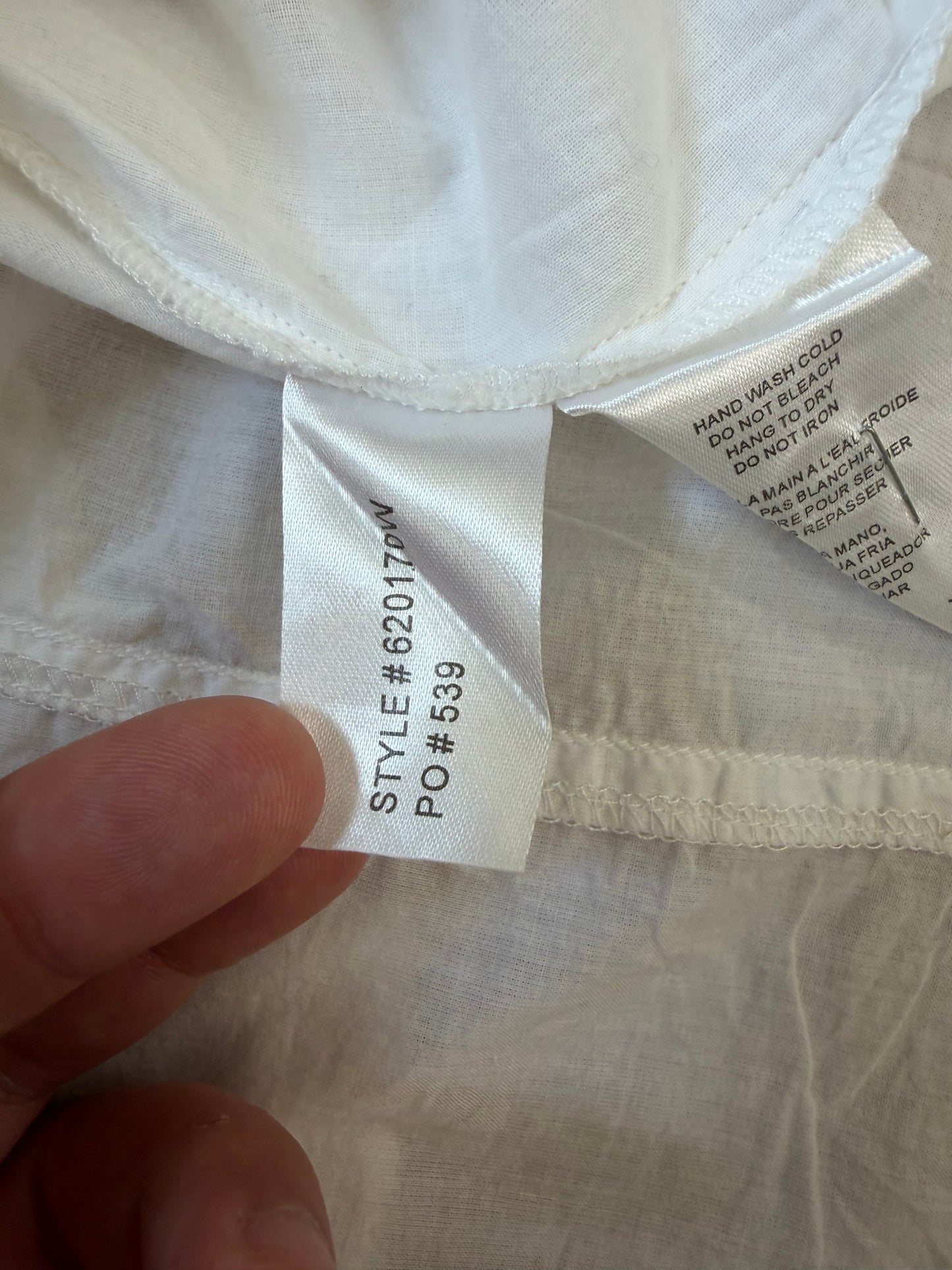 Chemisier blanc brodé à manches longues – Taille M