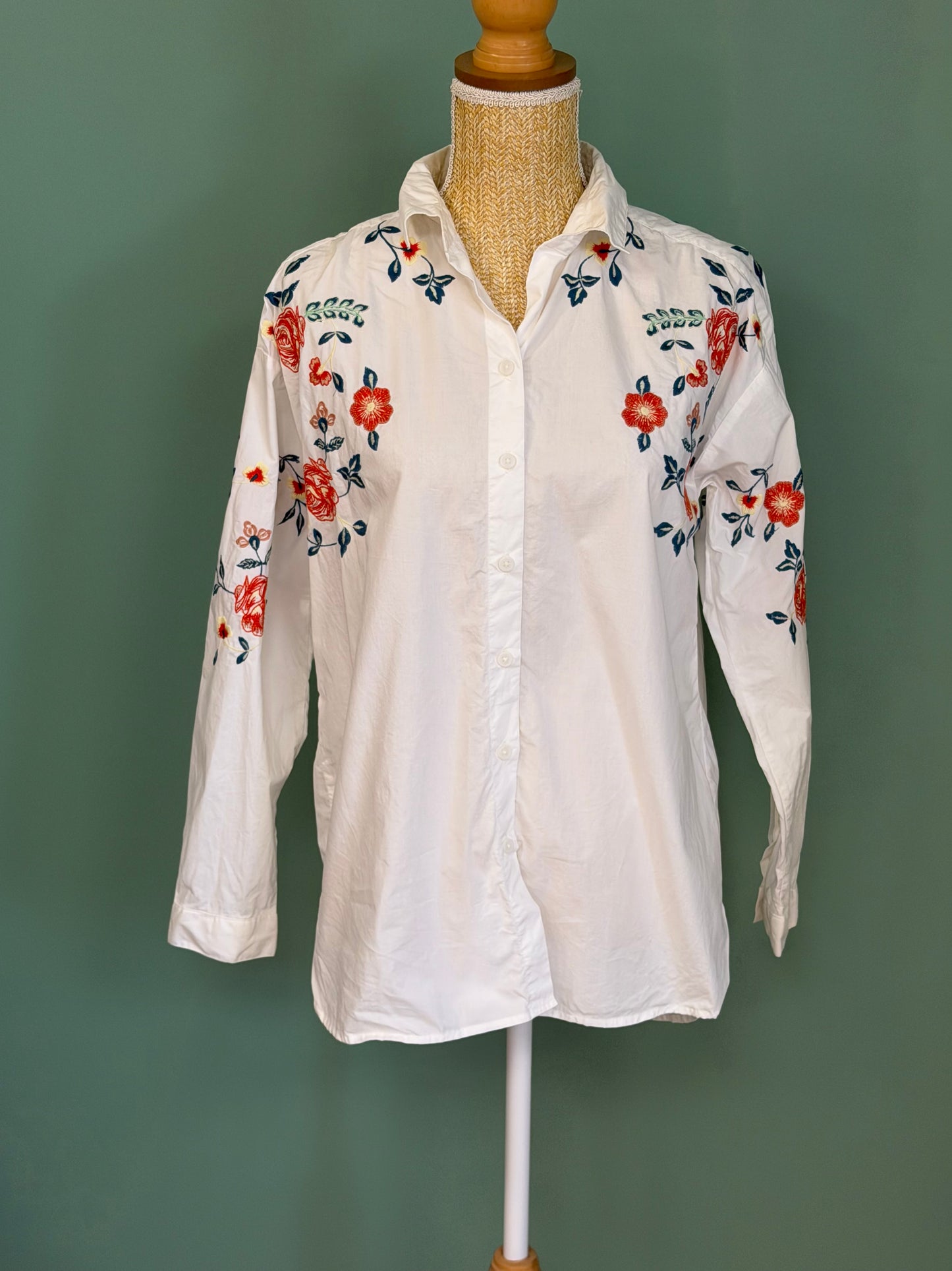 Chemise brodée blanche à fleurs femme L