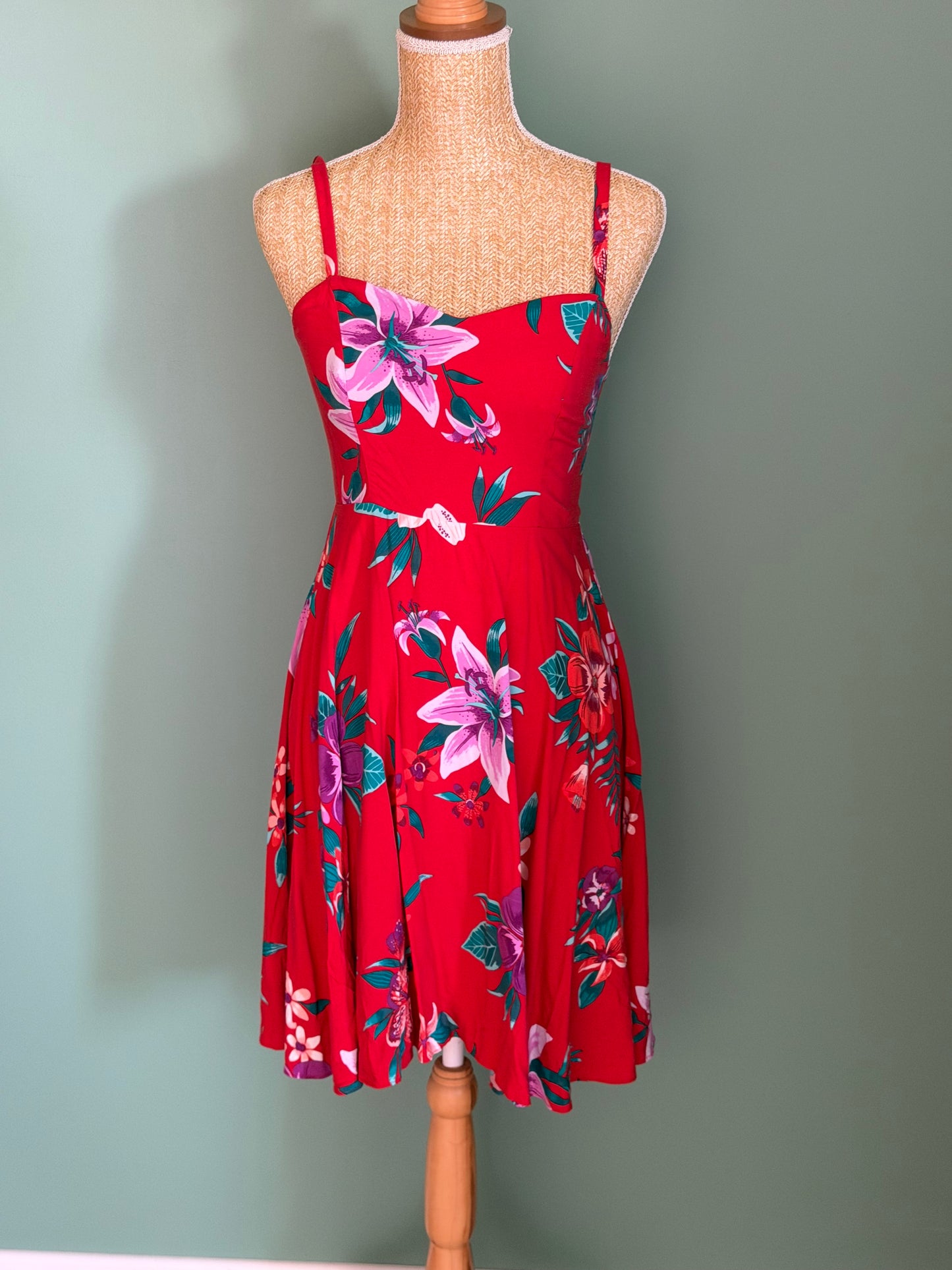 Robe fleurie rouge – Taille S