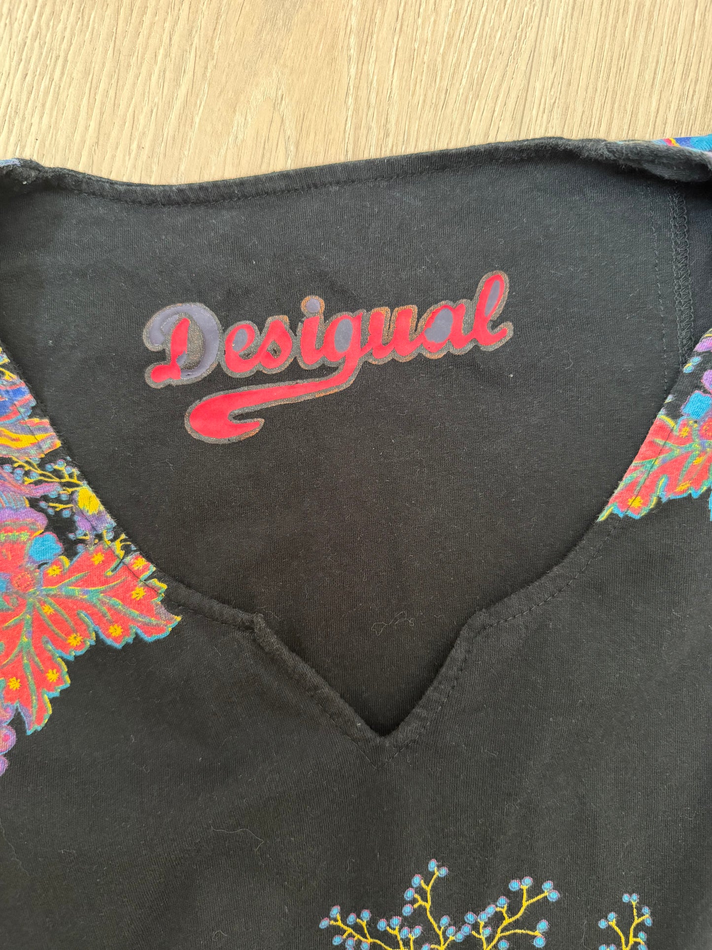 Robe / tunique Desigual noire à motifs fleuris – Taille S