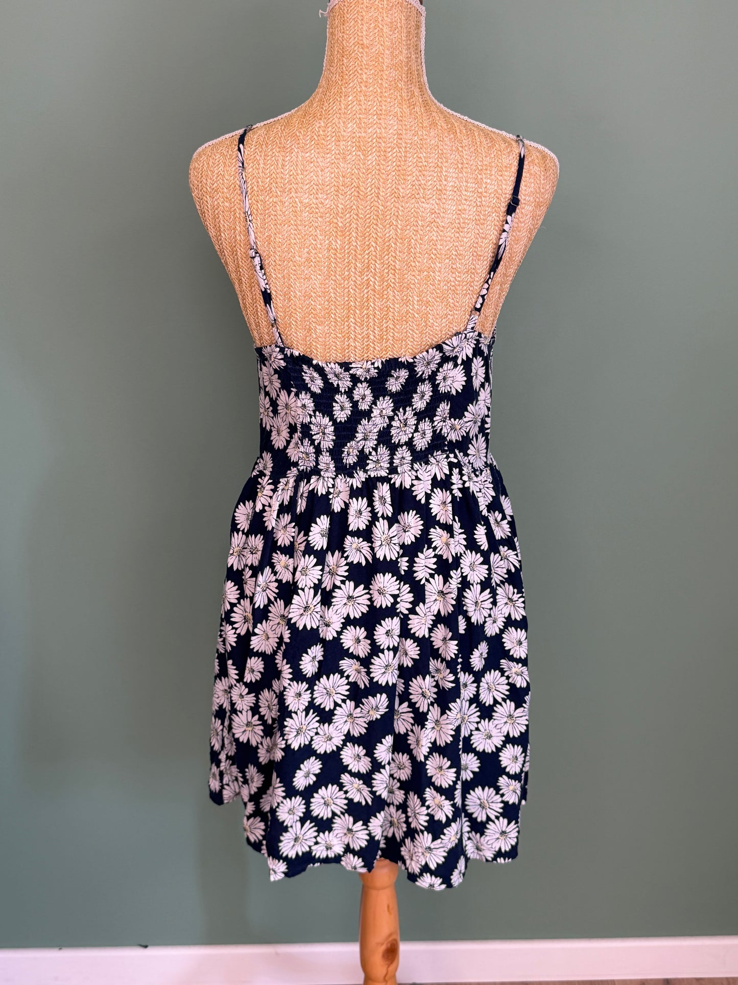 Robe fleurie à bretelles croisées Atmosphere – Taille L