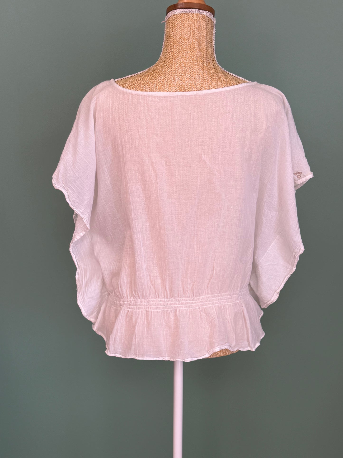 Blouse bohème blanche brodée en coton à taille élastiquée – Taille XL