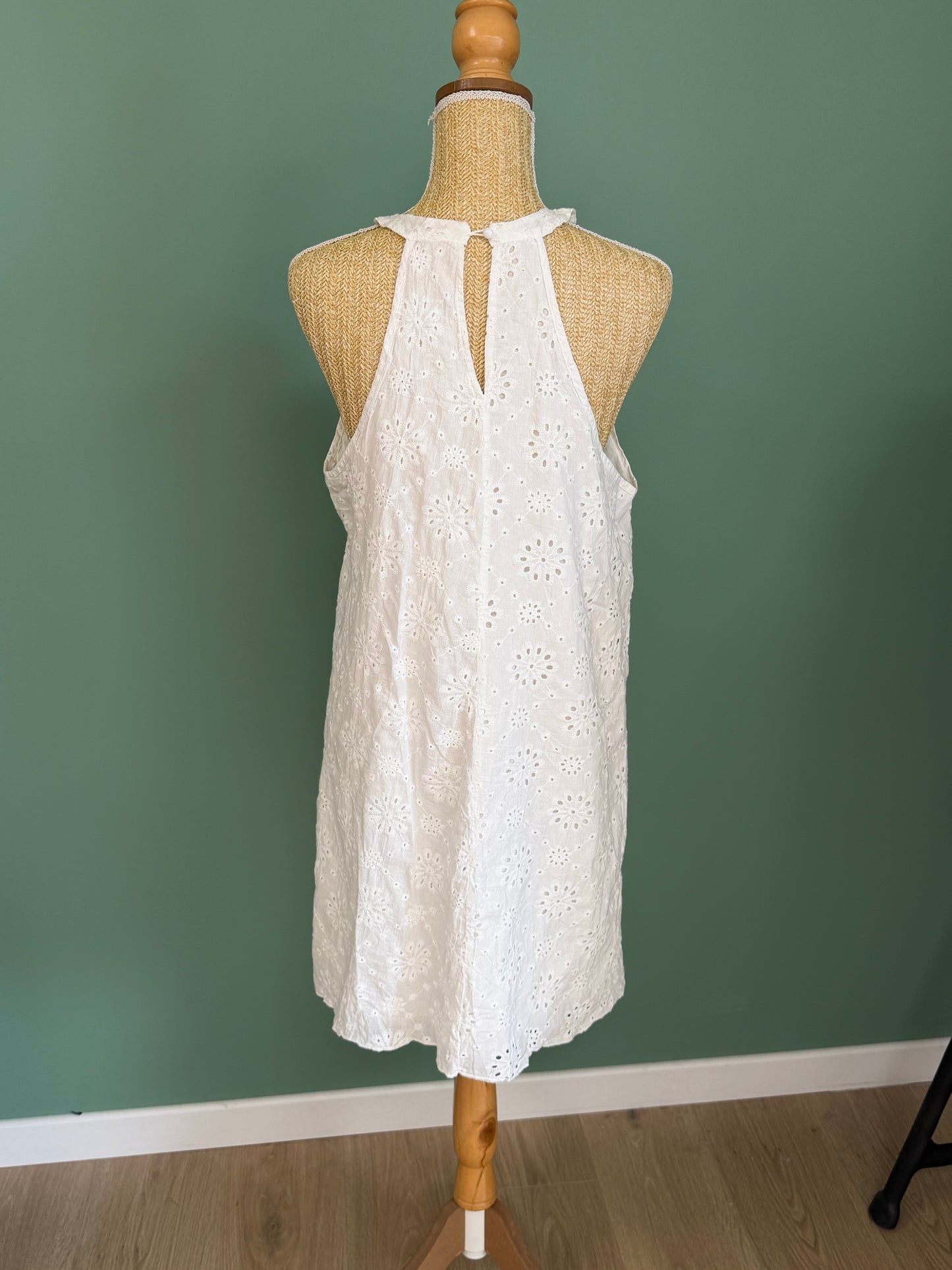 Robe blanche en broderie anglaise sans manches femme XL