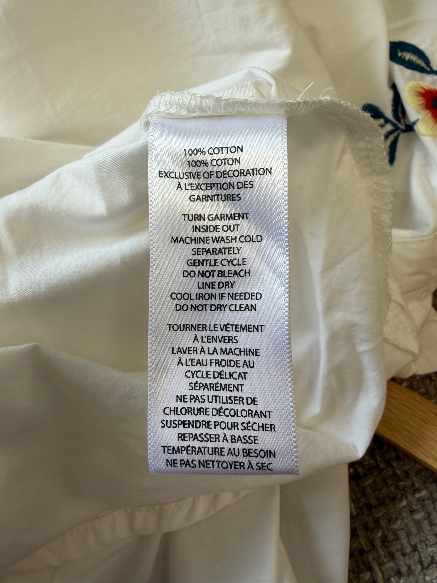 Chemise brodée blanche à fleurs femme L