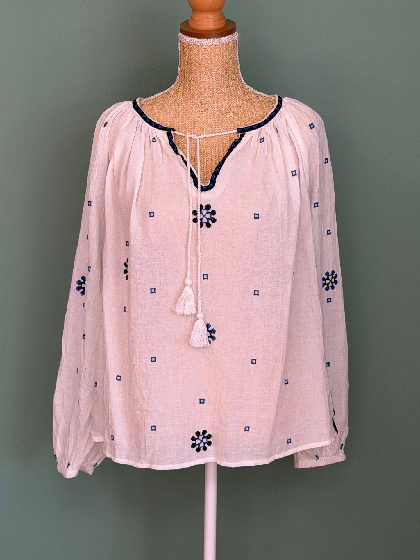 Blouse bohème blanche brodée en coton – Taille XL