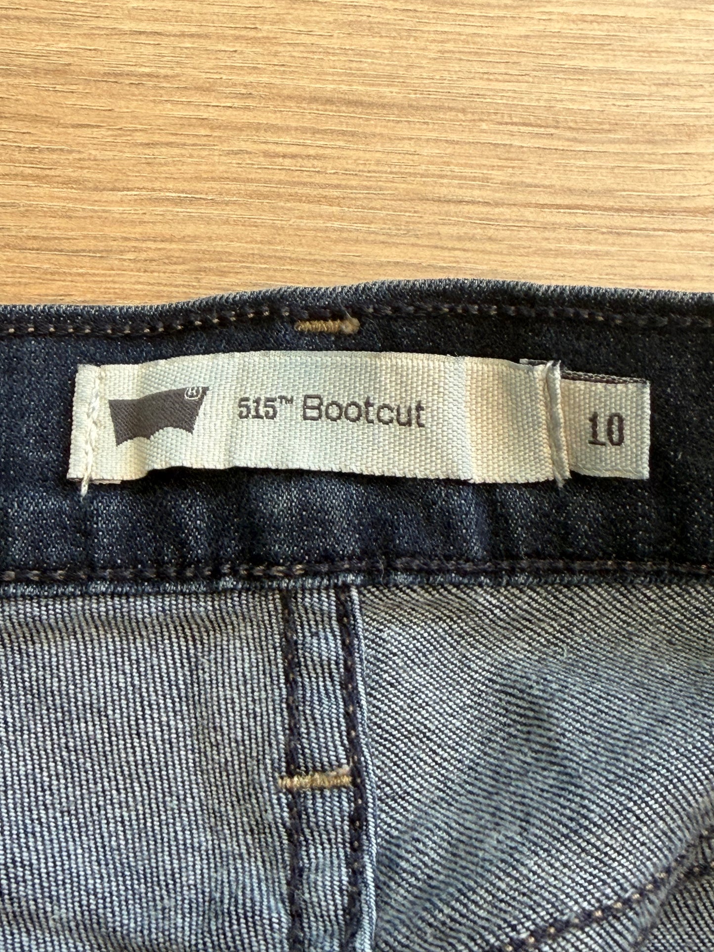 Jean Levi’s 515 Bootcut