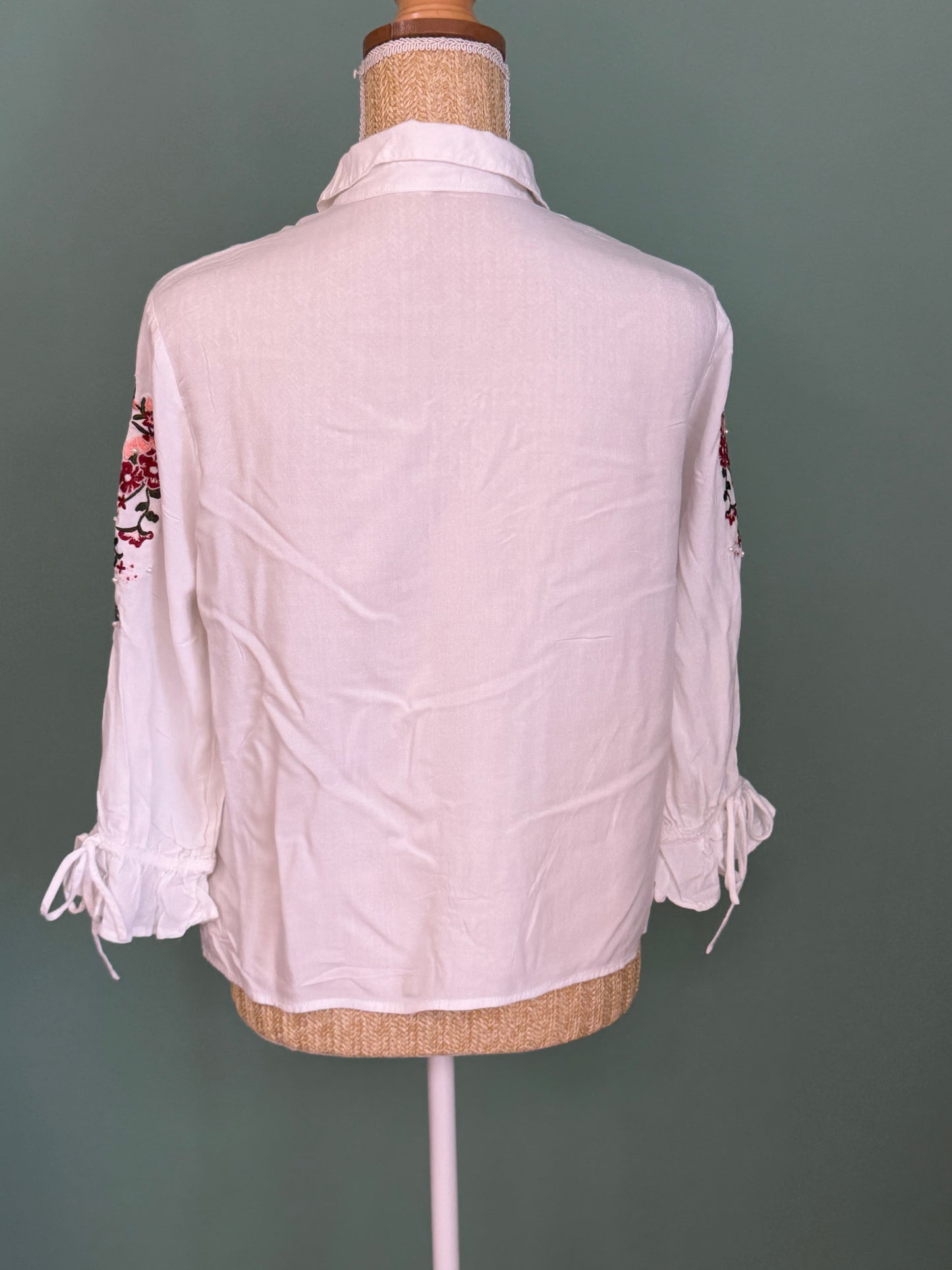 Chemisier blanc brodé fleuri manches 3/4 H&M femme L