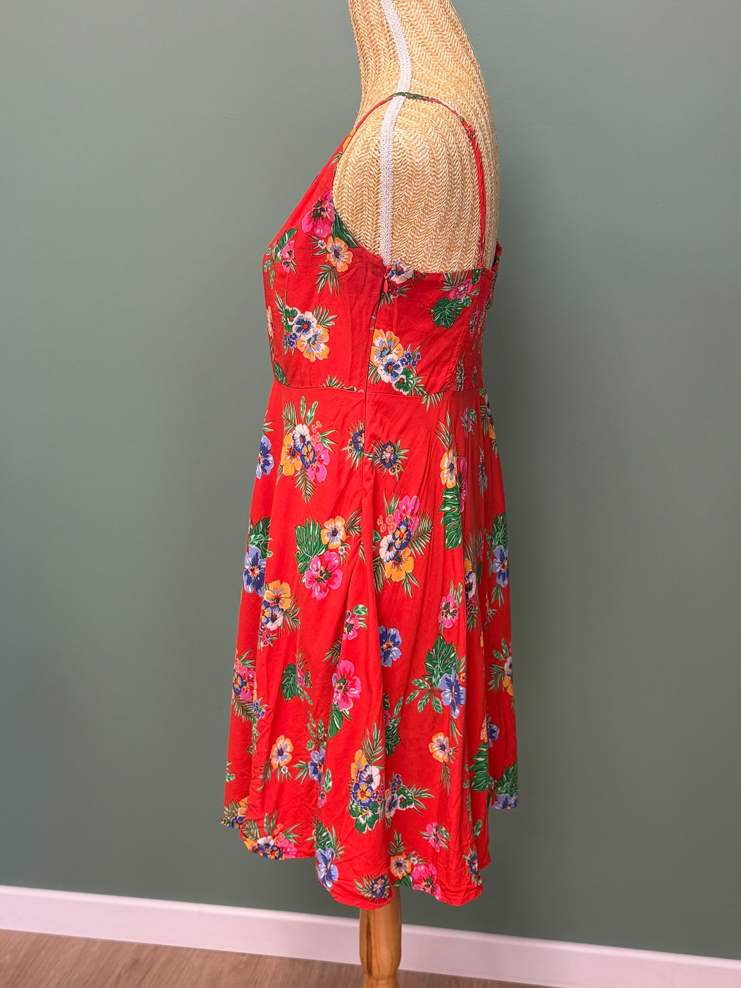 Robe Fleurie Rouge Tropicale – Bretelles Fines & Dos Smocké - Taille M