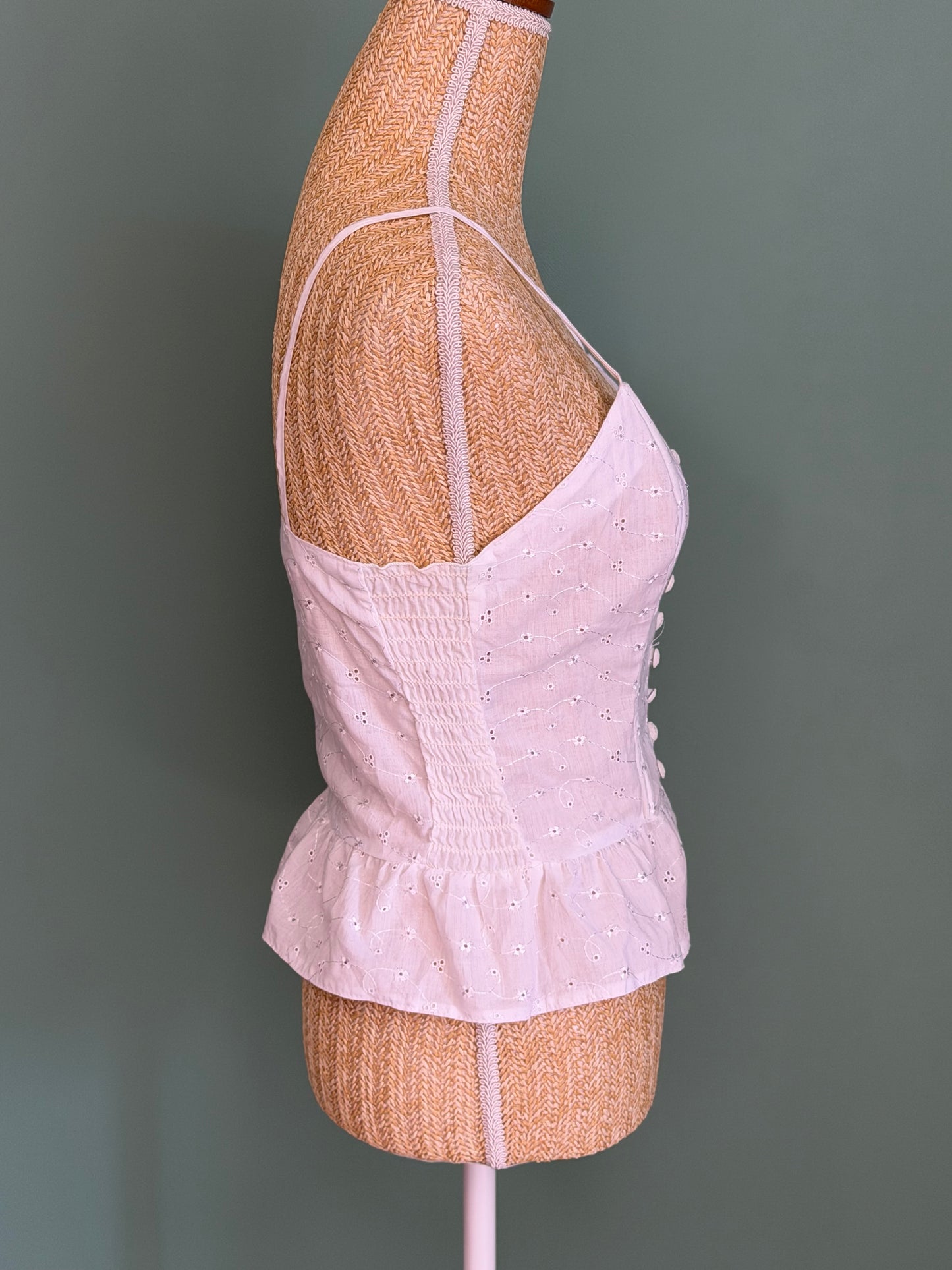 Caraco blanc en broderie anglaise à fines bretelles femme S