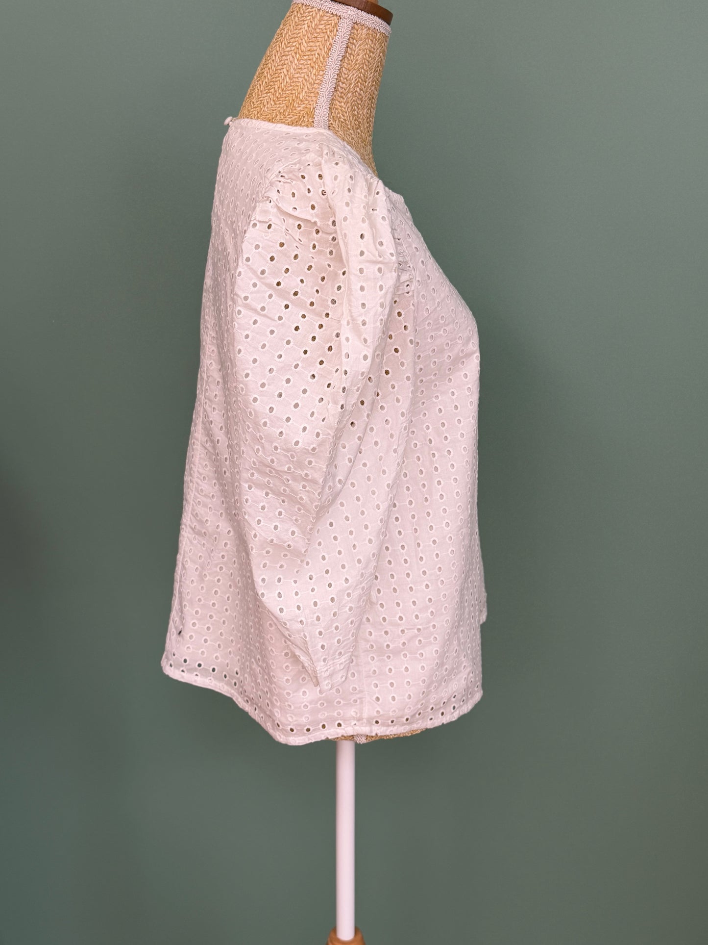 Blouse blanche en broderie anglaise manches bouffantes femme XL
