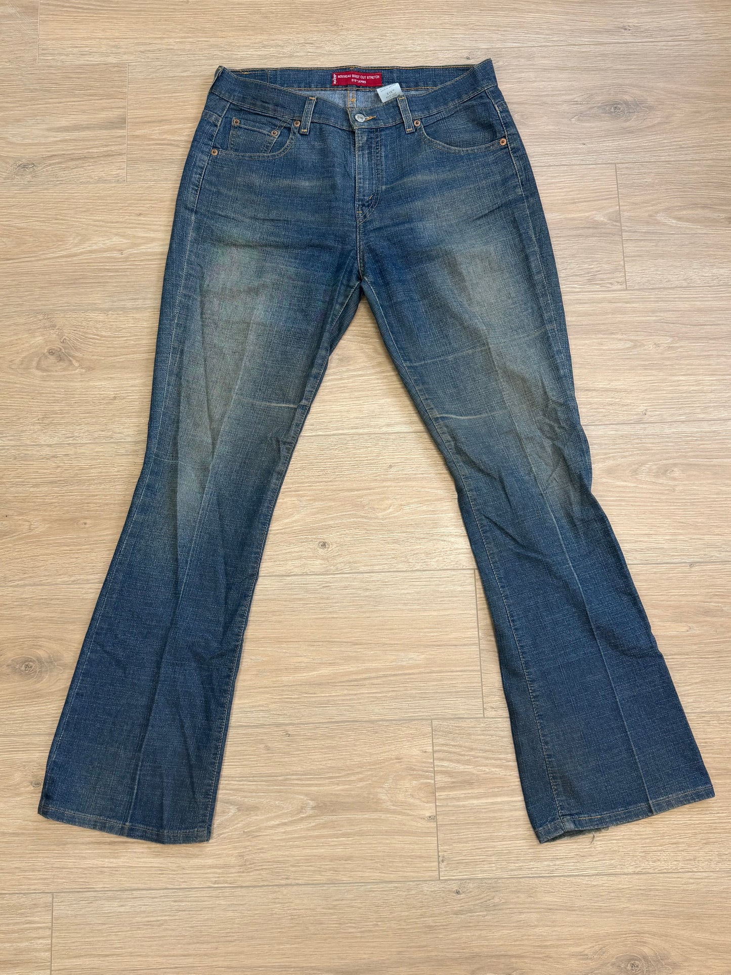 Jean Levi’s 515 Bootcut Stretch