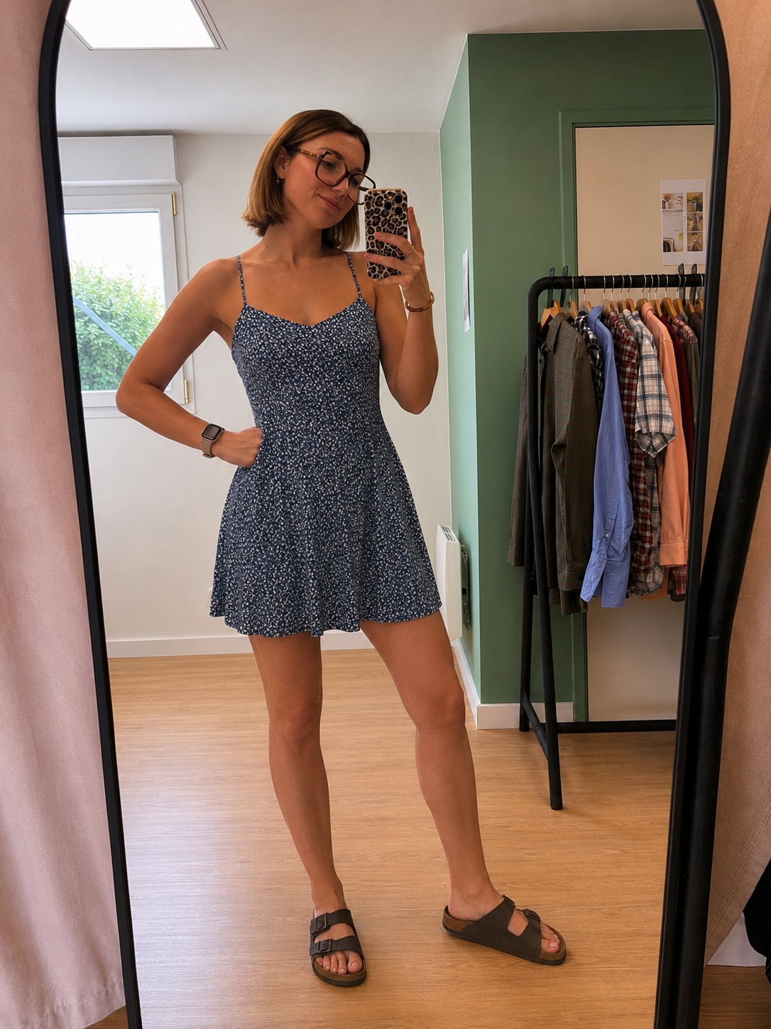 Robe bleue fleurie à fines bretelles – Taille S
