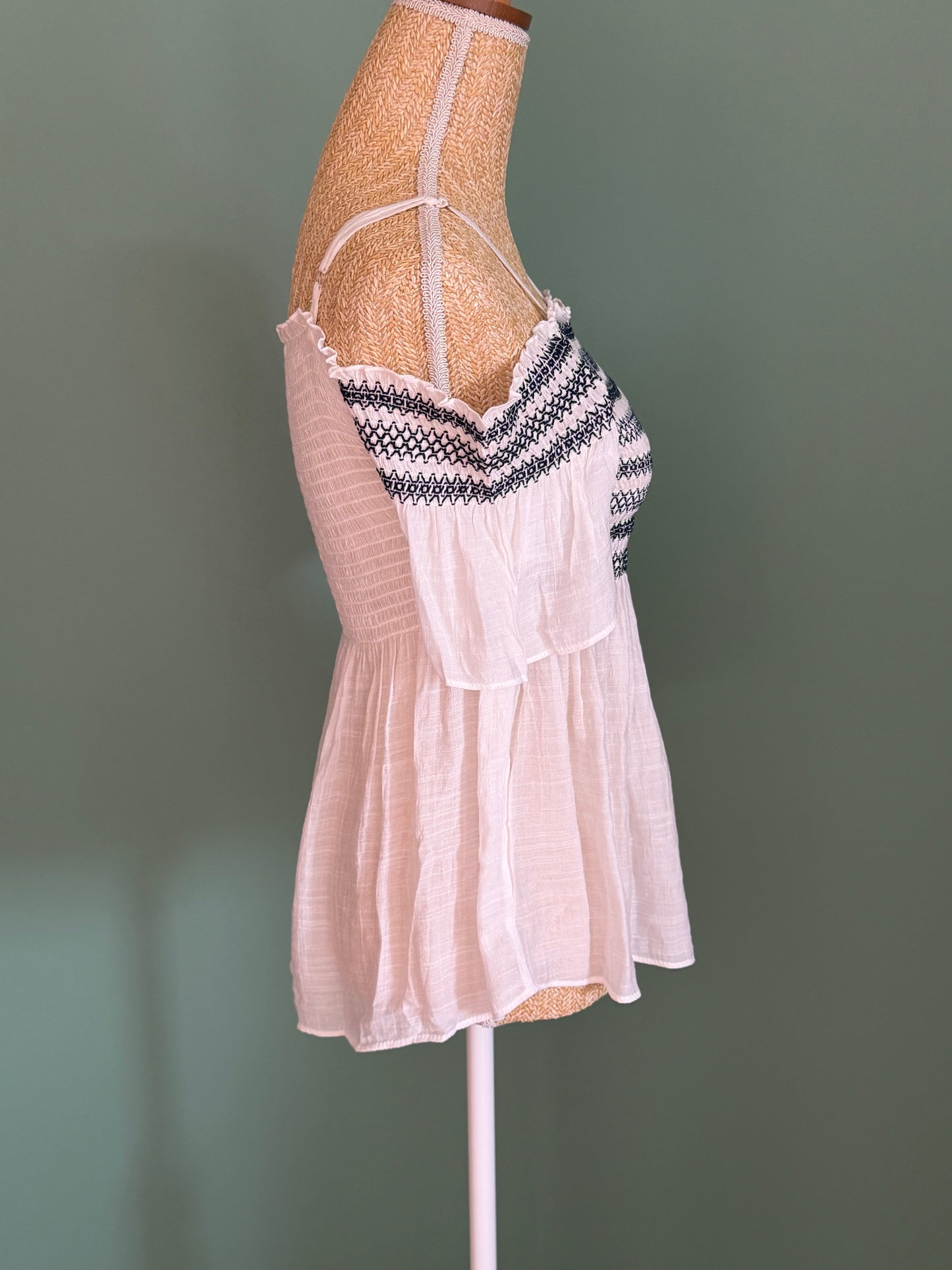 Top bohème blanc épaules dénudées – Taille M