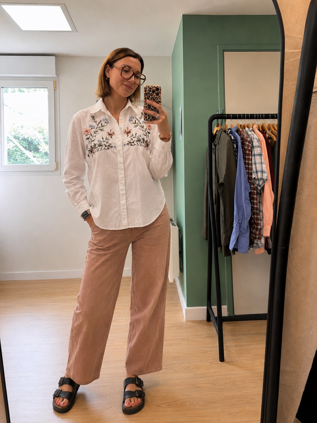 Chemise blanche brodée en coton – Taille M
