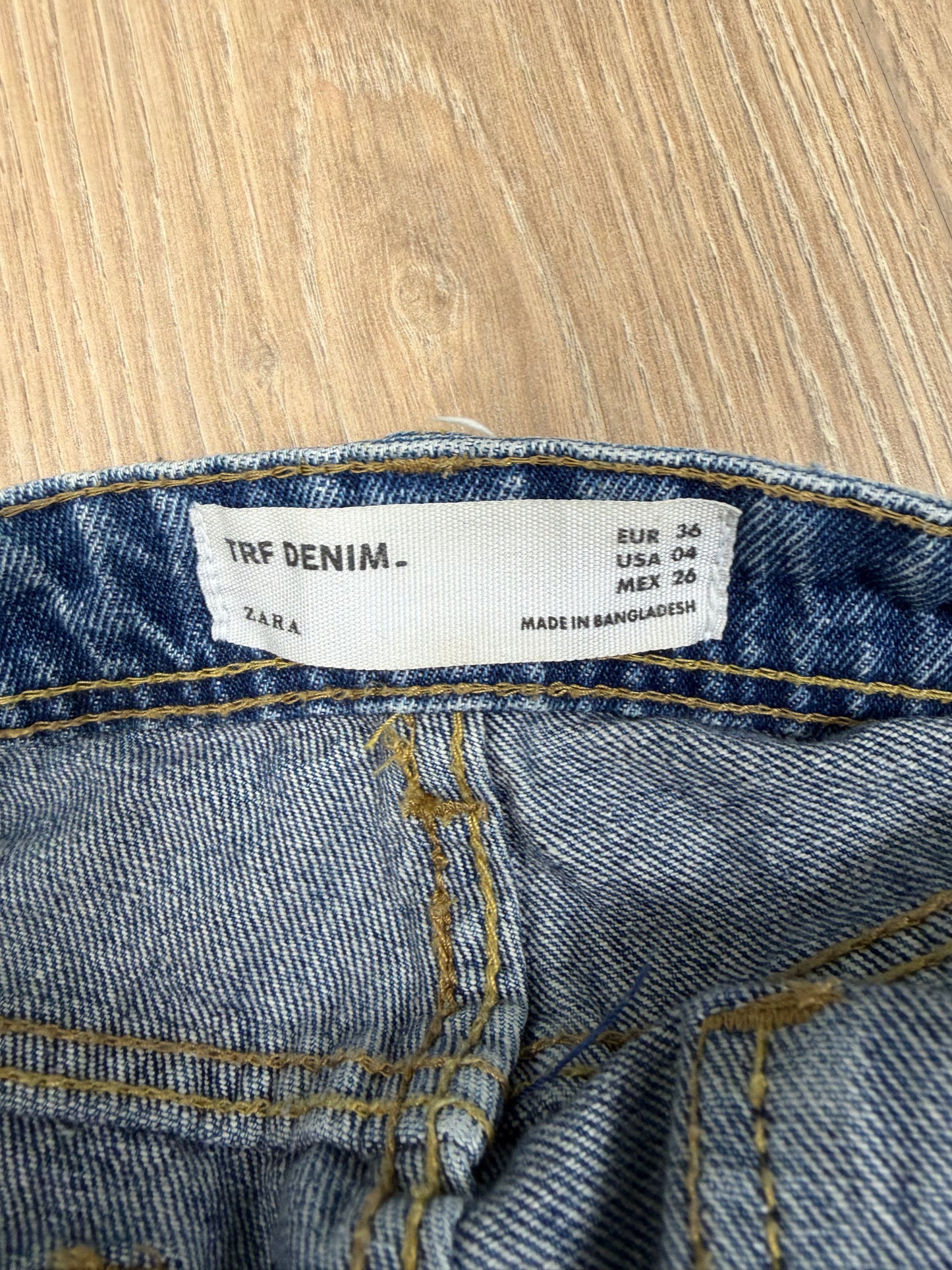 Short en jean Zara TRF Denim femme destroy taille 36 100% coton