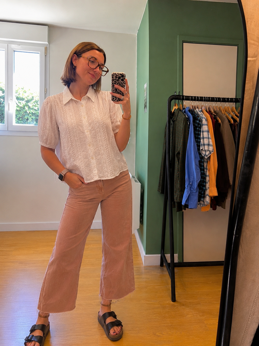 Chemisier blanc brodé en coton à manches bouffantes – Taille M/L