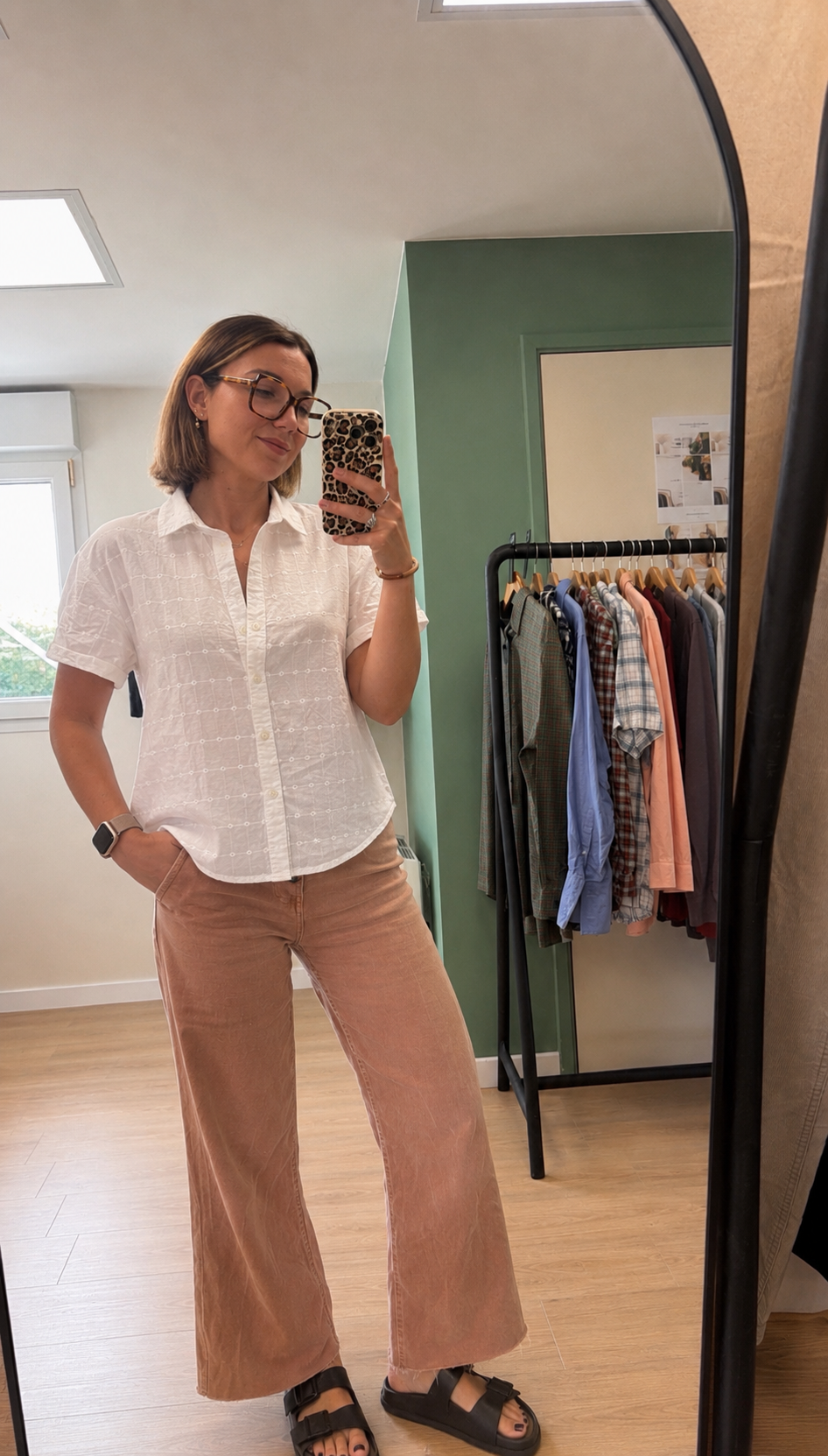 Chemisier blanc manches courtes à motif ton sur ton – Taille M