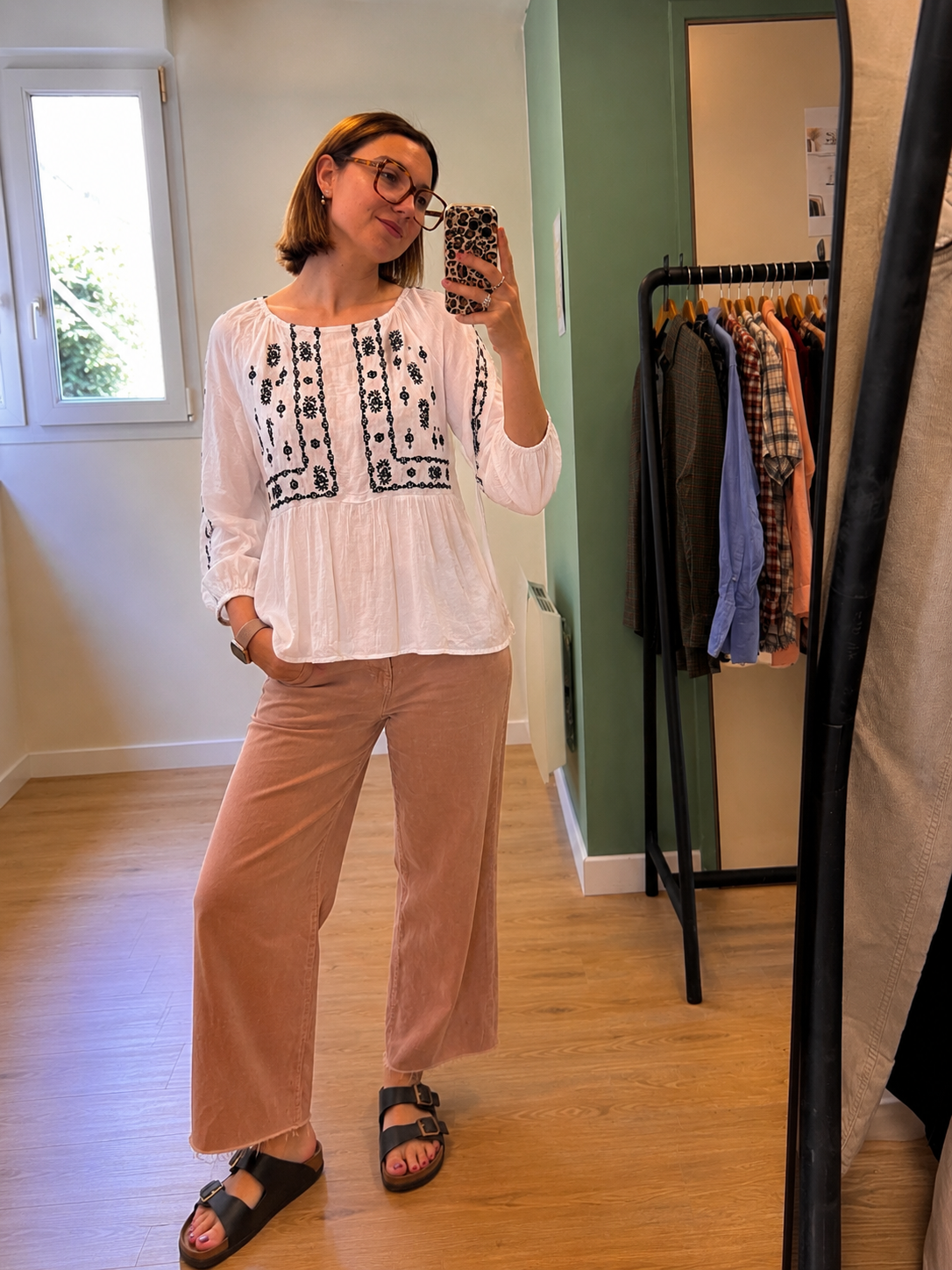Blouse bohème blanche brodée femme Kismet M