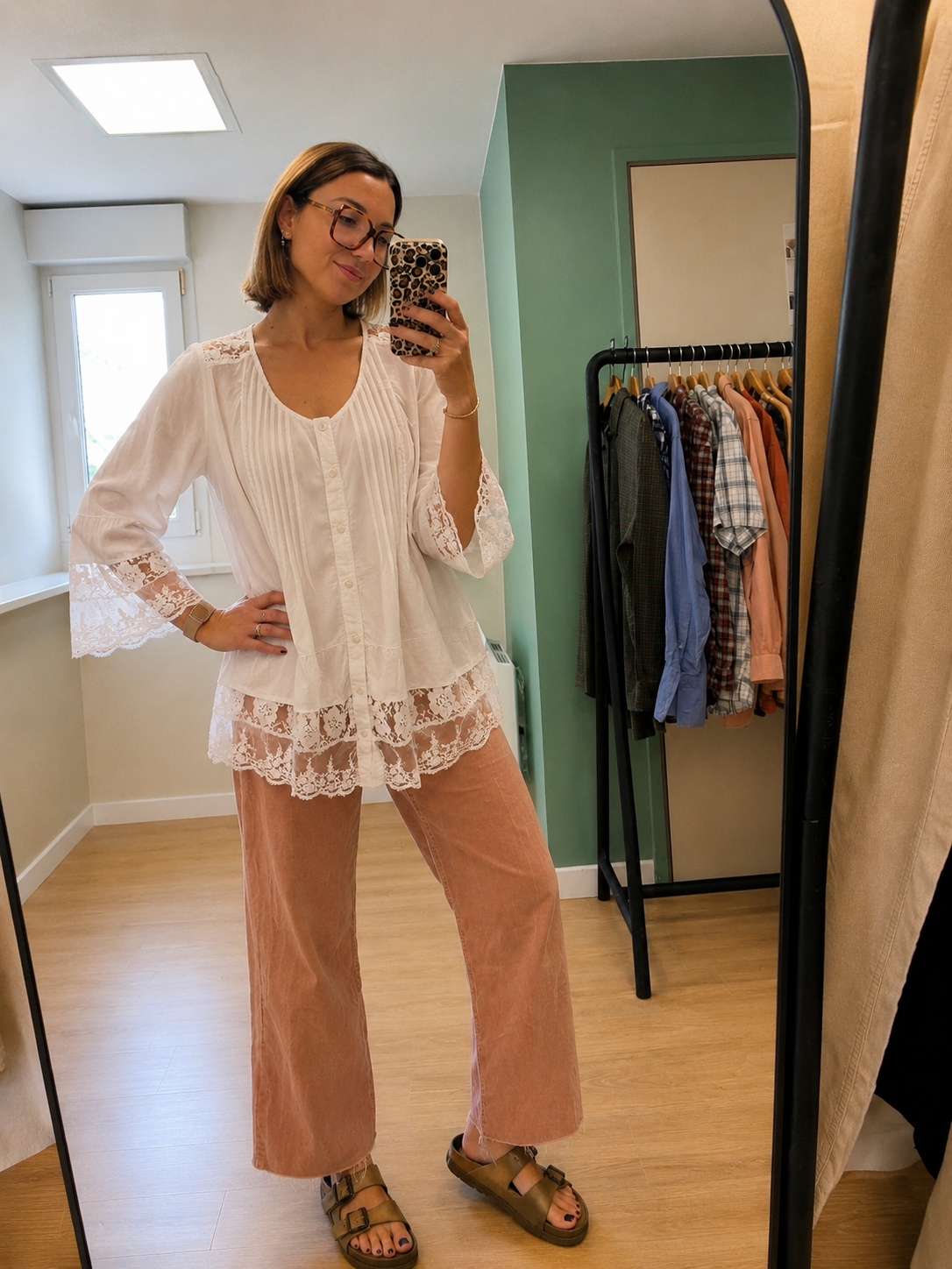 Blouse blanche bohème en dentelle et volants femme L